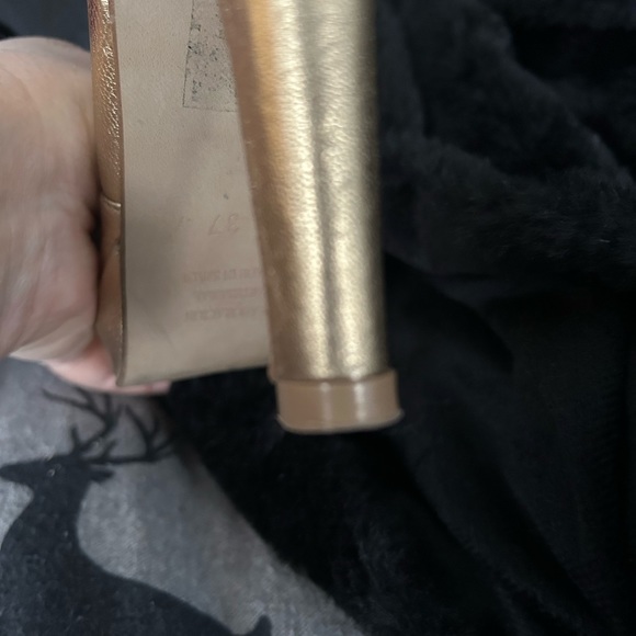 Pedro Miralles gold heels - Picture 2 of 16